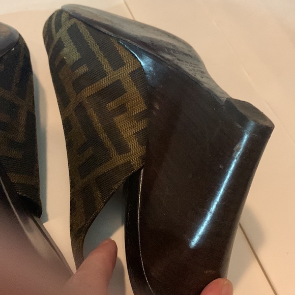 COPY - Fendi wedge open toe sandals - Picture 7 of 7